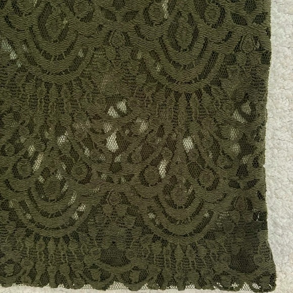 BANANA REPUBLIC CORDED LACE, GREEN BLOUSE WITH BACK BUTTONS- SIZE XS - Picture 3 of 17